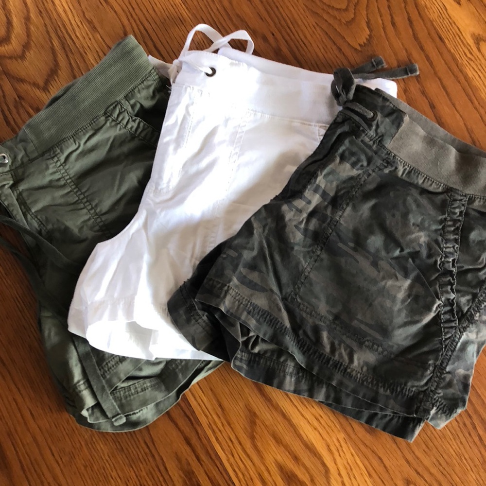 GUC lot of 3 cargo shorts